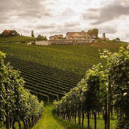 Weinrefugium Brolli Hotel Gamlitz Exterior foto