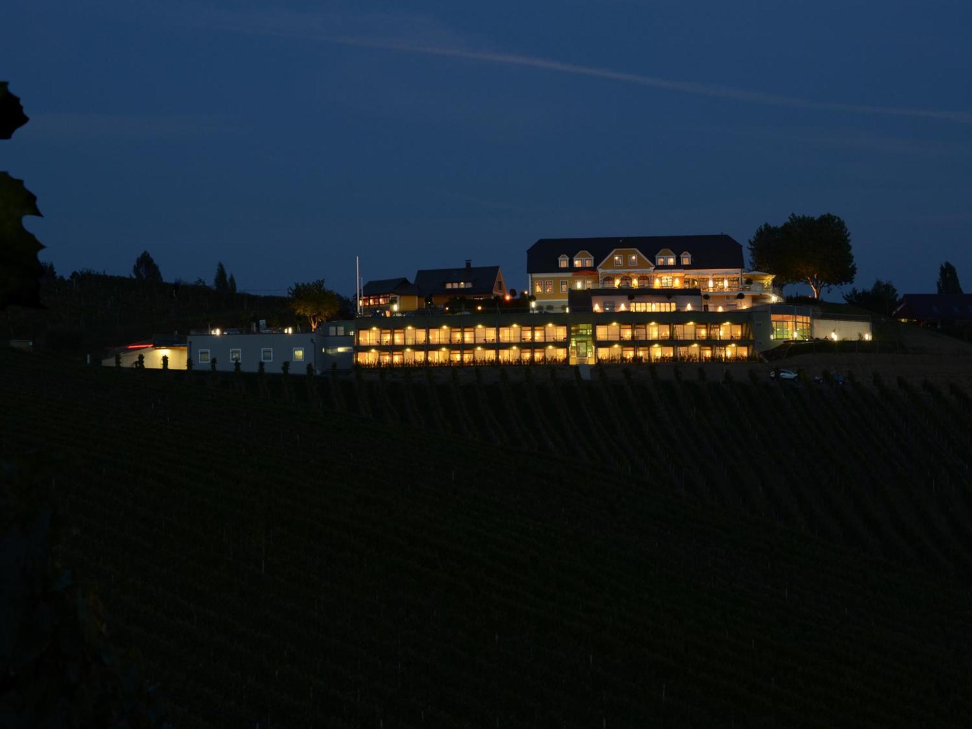 Weinrefugium Brolli Hotel Gamlitz Exterior foto